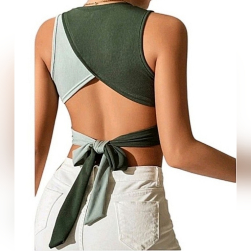 SHEIN Two-Tone Green Backless Tie Crop Top Size M